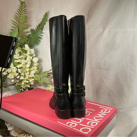 Lauren Blakwell Women’s Classic Knee-High Boots - Size 7.5, Elegantly Used - Picture 4 of 9